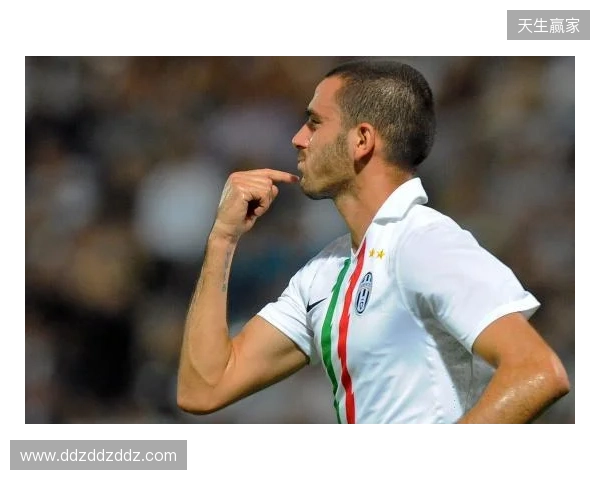 努内斯：我全家人都不喜欢输；我从不看任何边后卫的视频